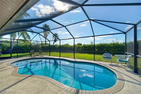 1152 SW 39th Ter, Cape Coral, FL 33914