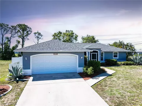 738 SW 7th Ter, Cape Coral, FL 33991