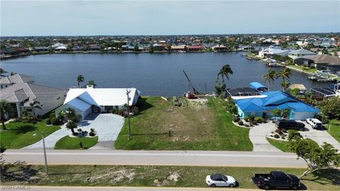 617 El Dorado Pkwy W, Cape Coral, FL 33914