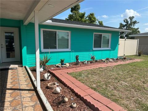1107 NE Pine Island Ln, Cape Coral, FL 33909