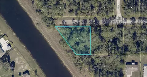 3005 22nd St W, Lehigh Acres, FL 33971