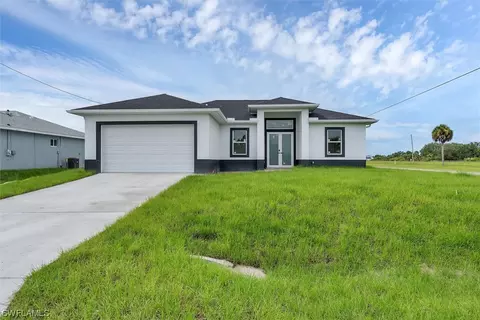 3202 22nd St W, Lehigh Acres, FL 33971