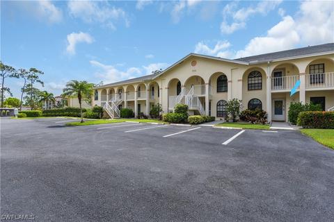 705 Augusta Blvd #705-4, Naples, FL 34113