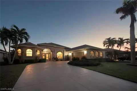 1924 SW 53rd Ln, Cape Coral, FL 33914