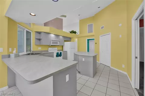 4993 Berkeley Dr, Naples, FL 34112 photo 23