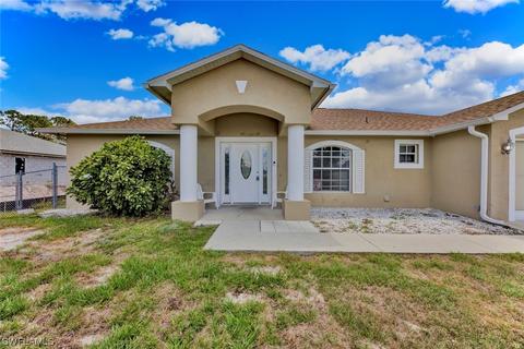 1102 Rush Ave, Lehigh Acres, FL 33972
