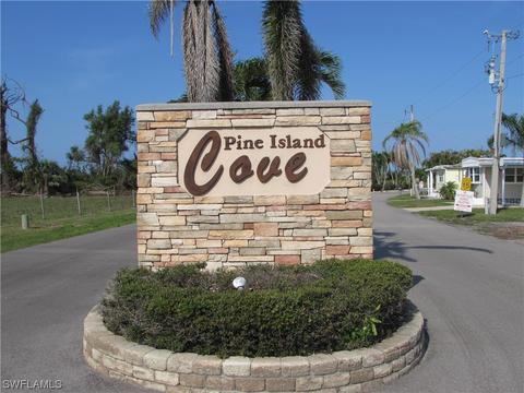 7244 Ladyfish Dr, Saint James City, FL 33956