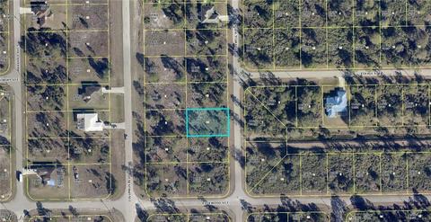1030 Maxwell Ave S, Lehigh Acres, FL 33974