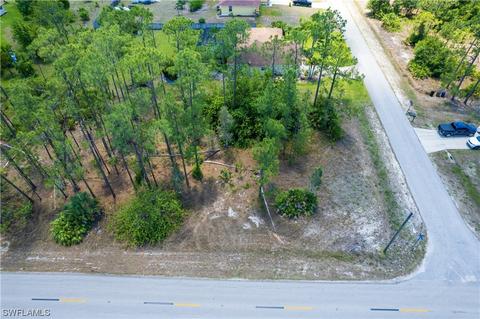 800 E 14th St, Lehigh Acres, FL 33972 photo 3