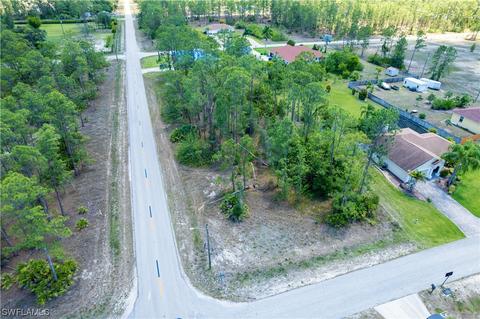 800 E 14th St, Lehigh Acres, FL 33972 photo 2