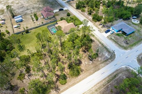 800 E 14th St, Lehigh Acres, FL 33972 photo 4