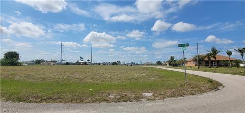 1726 NW 8th Ter, Cape Coral, FL 33993