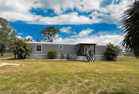 385 Case Rd, Labelle, FL 33935