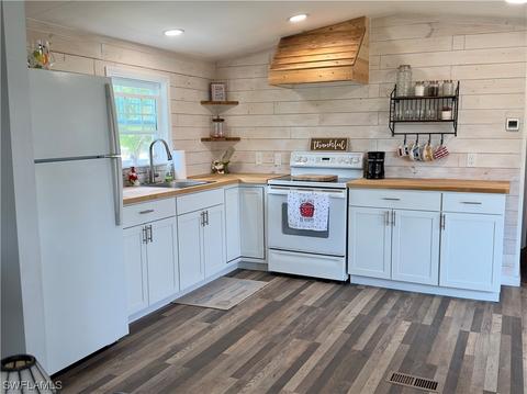 385 Case Rd, Labelle, FL 33935 photo 9