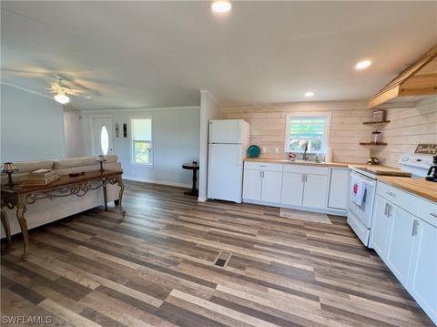 385 Case Rd, Labelle, FL 33935 photo 8