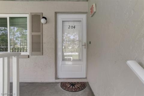 Undisclosed, Naples, FL 34113 photo 3