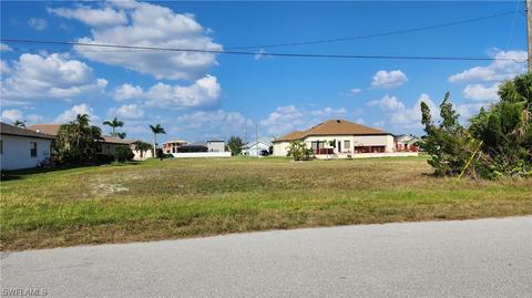 2715 SW 29th Ct, Cape Coral, FL 33914