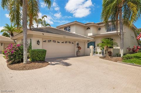 10332 Quail Crown Dr #11, Naples, FL 34119