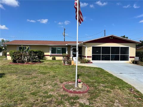 202 Fireside Ct, Lehigh Acres, FL 33936