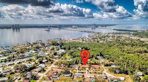 162 Dow Ln, North Fort Myers, FL 33917