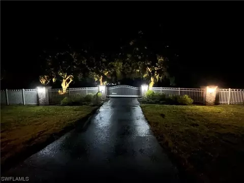 1323 Frontier Cir, Labelle, FL 33935 photo 5