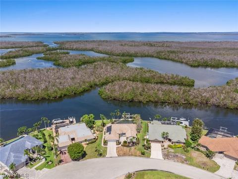 14960 David Dr, Fort Myers, FL 33908