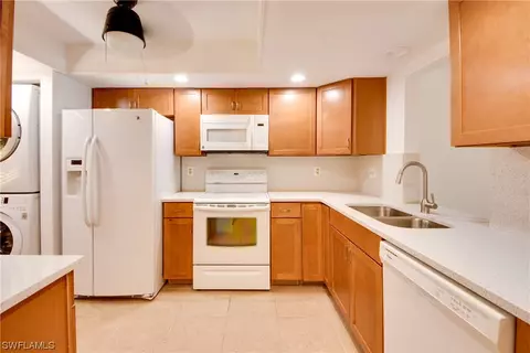 1429 Cape Coral Pkwy W #5, Cape Coral, FL 33914
