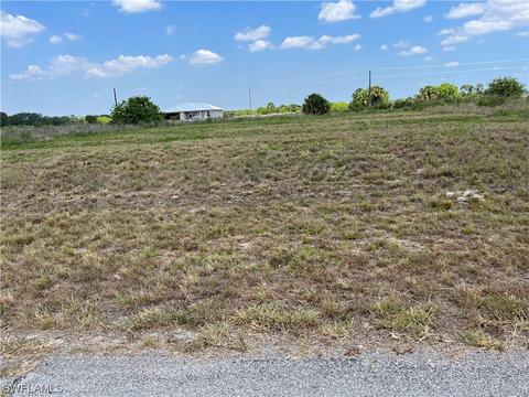 606 Ronald Ave, Labelle, FL 33935