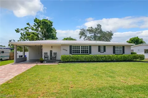 1770 Woodlawn Ave, Fort Myers, FL 33901