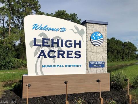 1105 Morton St E, Lehigh Acres, FL 33974