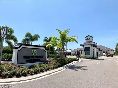 7464 Rockefeller Dr, Naples, FL 34119 photo 21
