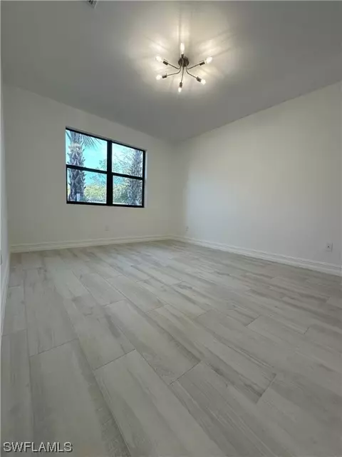 7464 Rockefeller Dr, Naples, FL 34119 photo 5