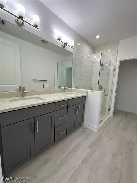 7464 Rockefeller Dr, Naples, FL 34119 photo 6