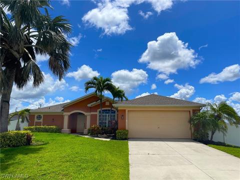 4033 NE 9th Pl, Cape Coral, FL 33909