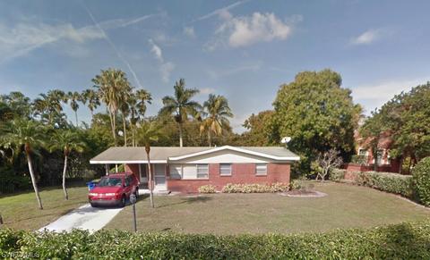 1045 Sumica Dr, Fort Myers, FL 33919