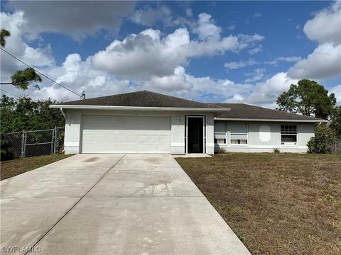 3212 42nd St SW, Lehigh Acres, FL 33976