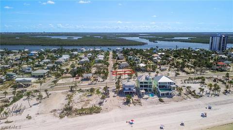 100 Hercules Dr, Fort Myers Beach, FL 33931
