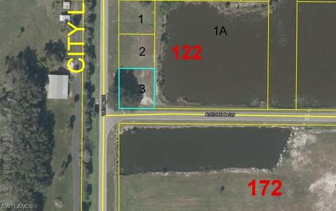 798 West Ave, Moore Haven, FL 33471