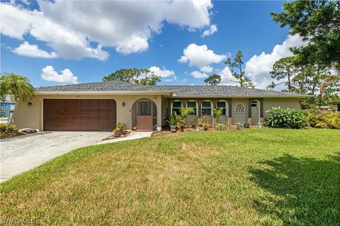 119 Mcarthur Ave, Lehigh Acres, FL 33936