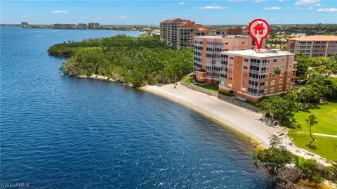 48 Laguna Dr #1, Fort Myers, FL 33908