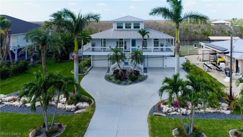 2657 Eighth Ave, Saint James City, FL 33956