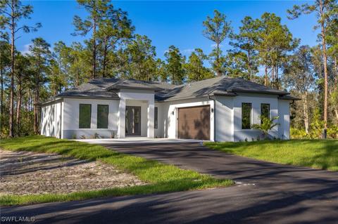 2564 56th Ave NE, Naples, FL 34120