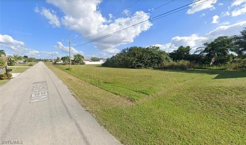 1108 NE 19th St, Cape Coral, FL 33909