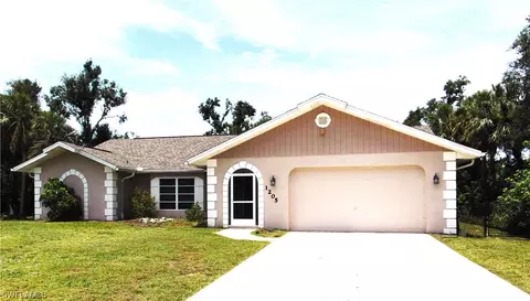 1205 Zinnea St, Port Charlotte, FL 33952
