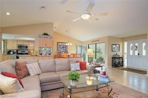 225 SE 44 St, Cape Coral, FL 33904