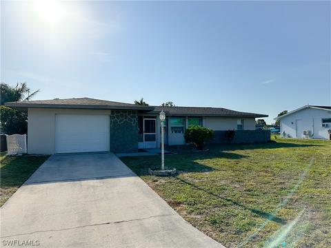 237 S Lake Dr, Lehigh Acres, FL 33936