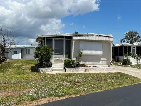 128 Dawn St, Fort Myers, FL 33908