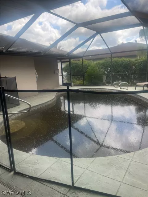 6037 Macbeth Ln, Fort Myers, FL 33908