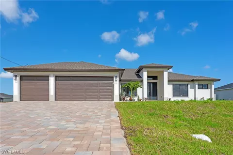 1046 NW 33rd Pl, Cape Coral, FL 33993