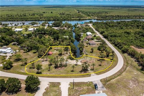 1217 Indian Mound Rd, Moore Haven, FL 33471